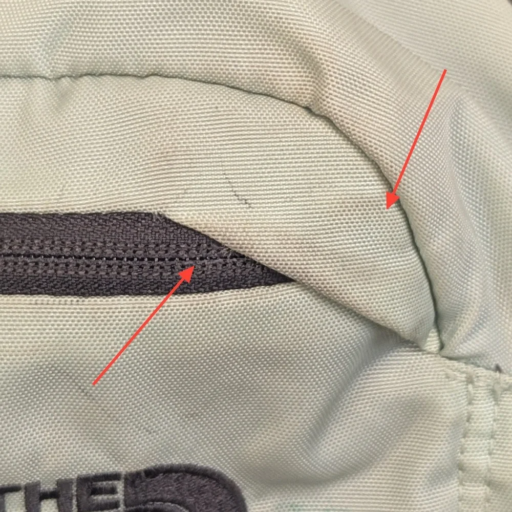 The North Face Thrashed Borealis Backpack Grey Black FlexVent Bungee Daypack